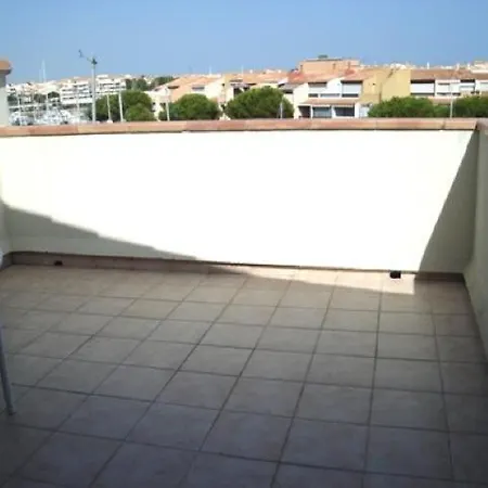 Studio With Terrasse And Harbour View In With Swimming Pool View 13 *